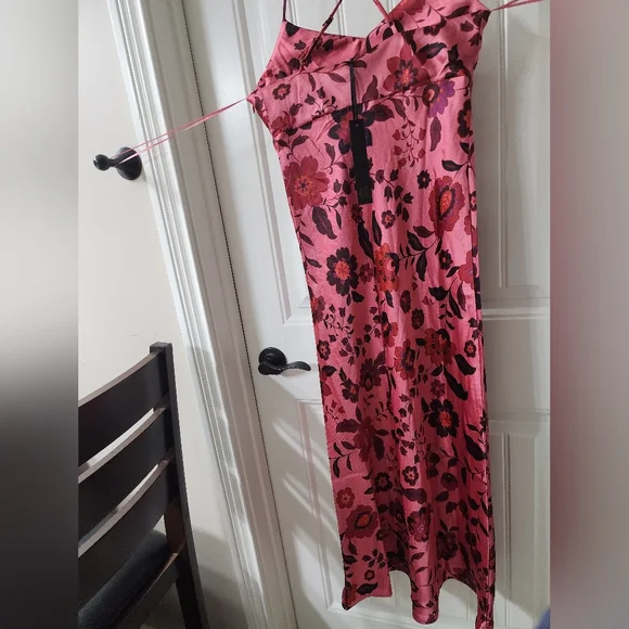 House of Harlow 1960 satin floral dress - Picture 10 of 12